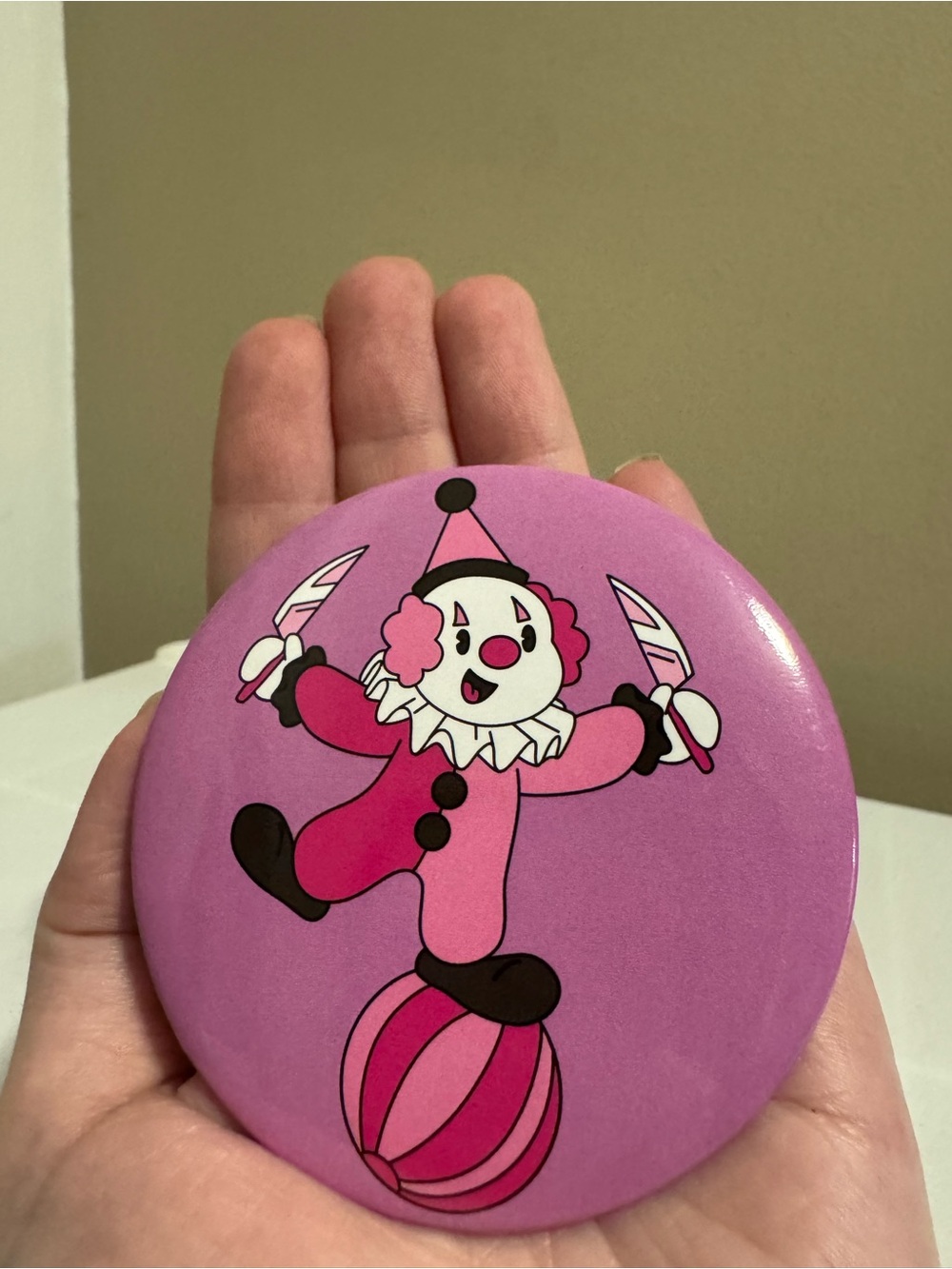 Hot Topic Cute Killer Clowns Knife Ball 3 Inch Button/Pin
